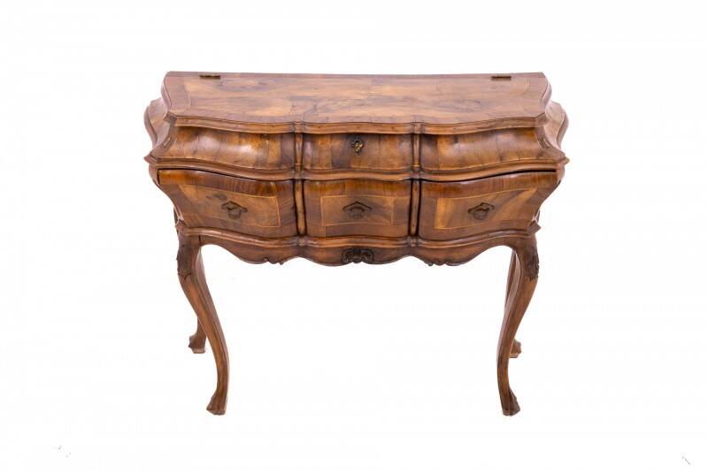 Coiffeuse/commode, Europe du Nord, milieu du XXe siècle.