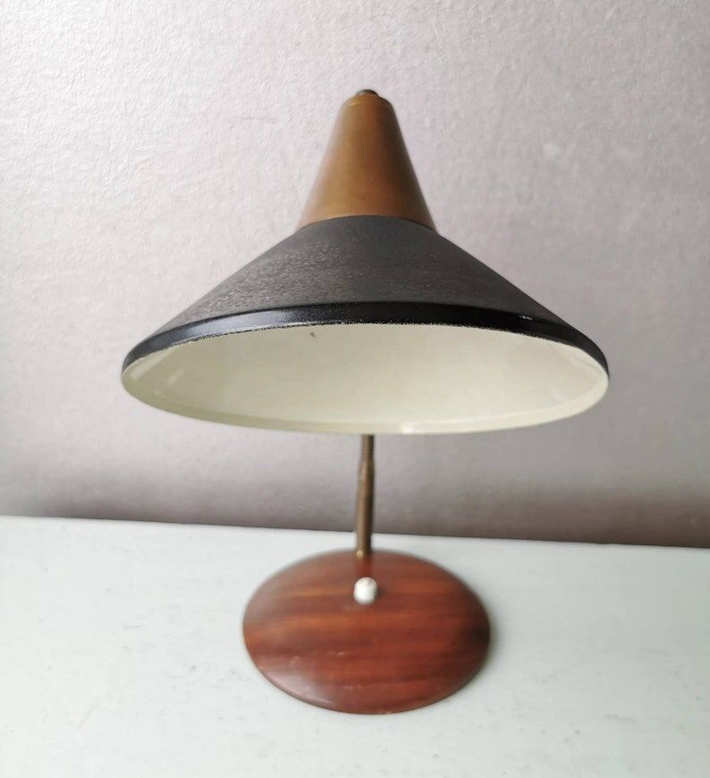 Lampe de bureau design avec abat-jour conique 1970