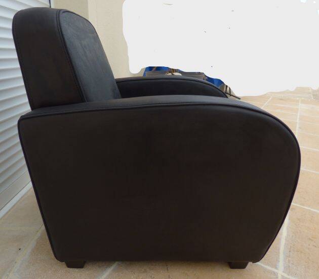 Black grey leather club chair - Very good condition
