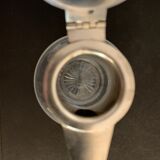 Set de 2 carafes ou pichets en métal argenté et cristal