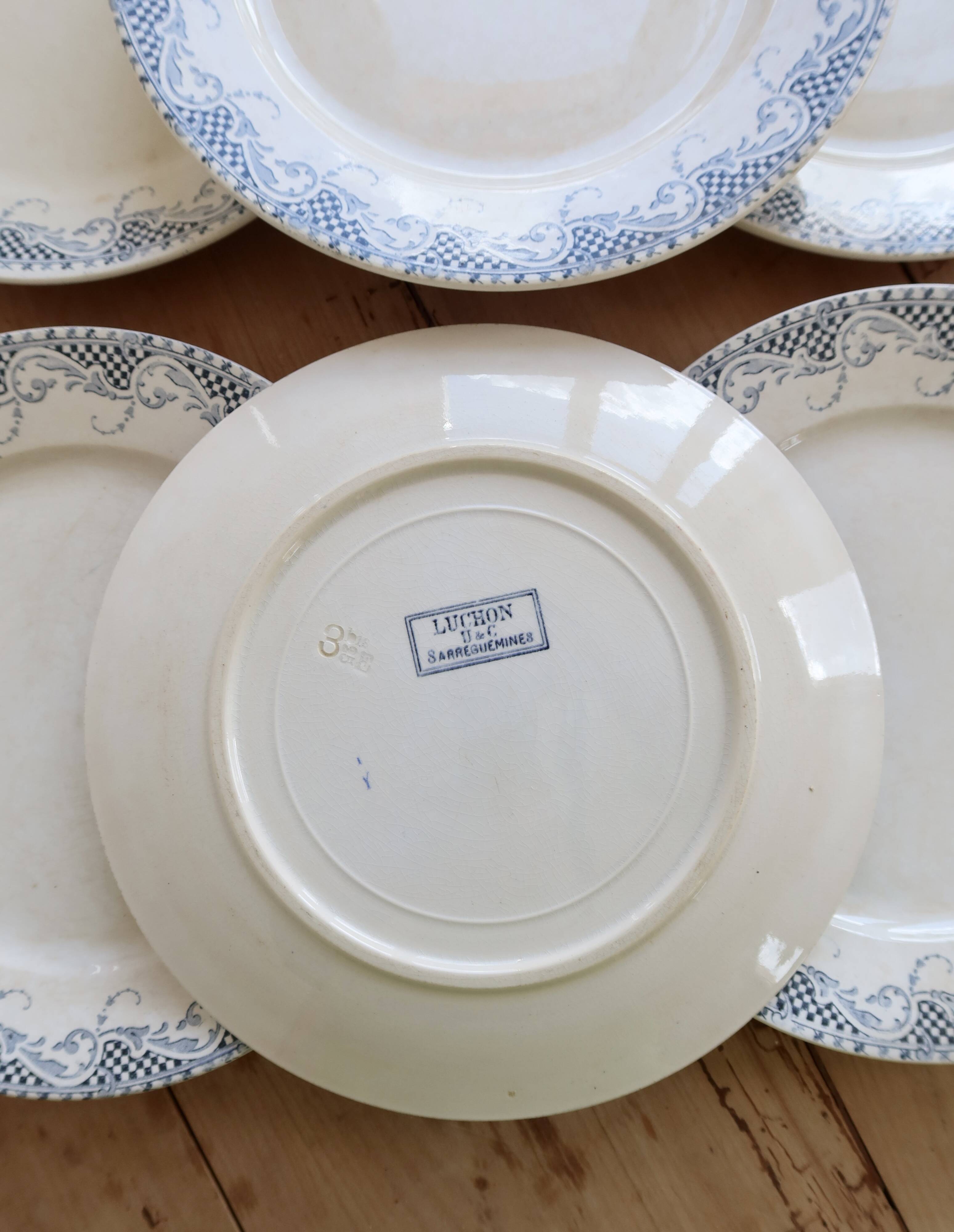 6 flat plates made of ironstone Sarreguemines U&C model Luchon