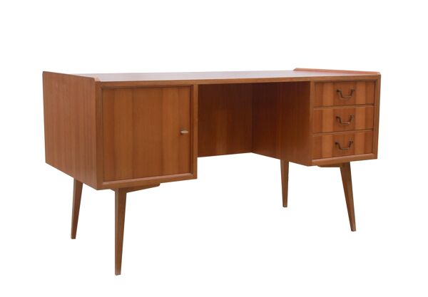 Bureau des années 1950 en noyer