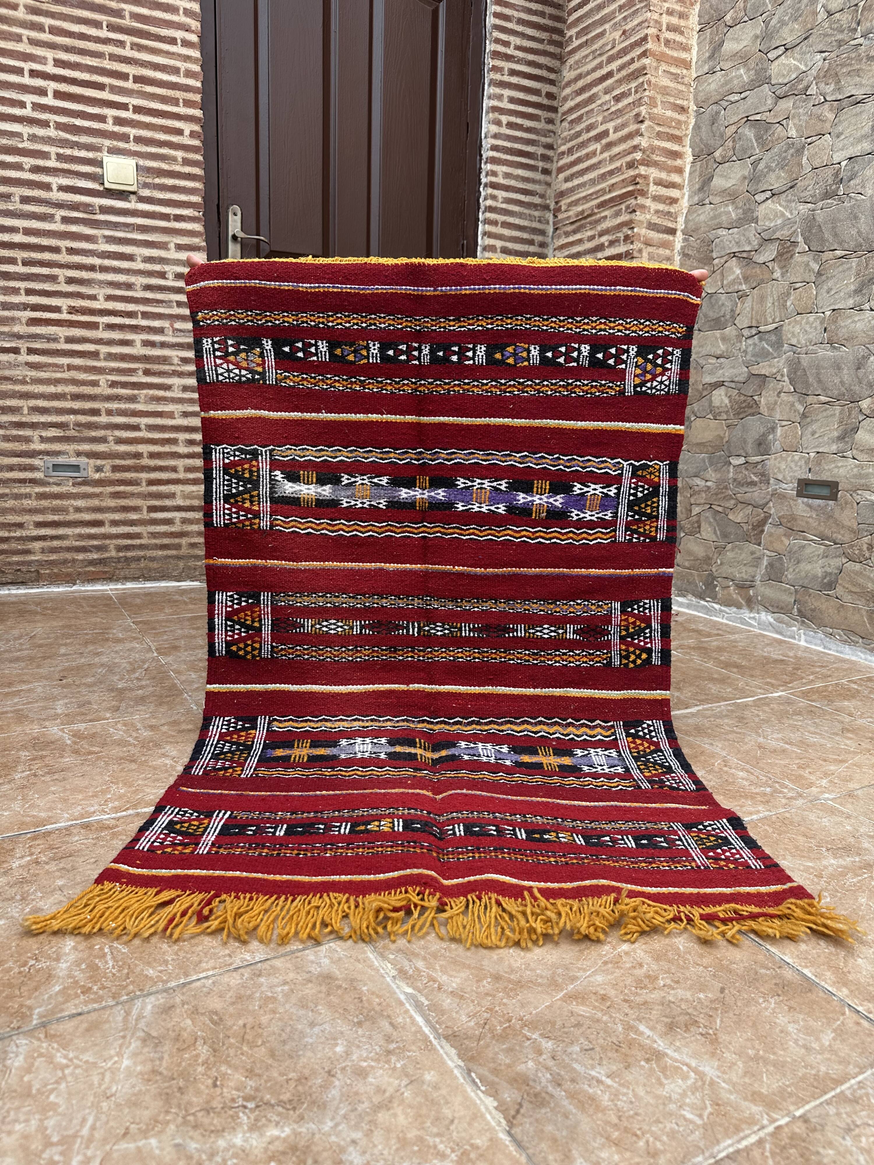 Moroccan Berber rug handwoven 100% wool