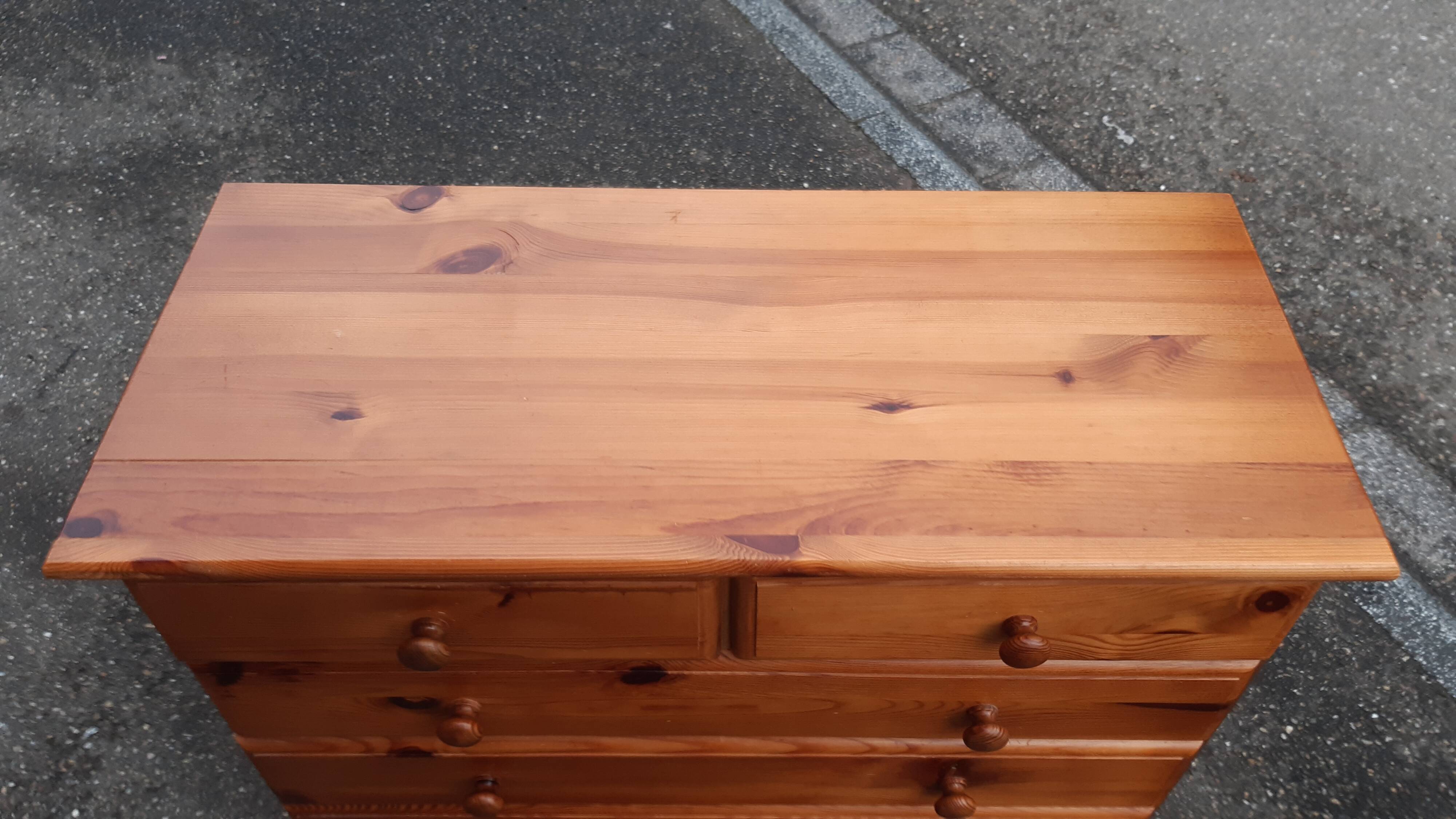 Solid pine chest of drawers 1980