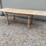 Extendable stripped farm table