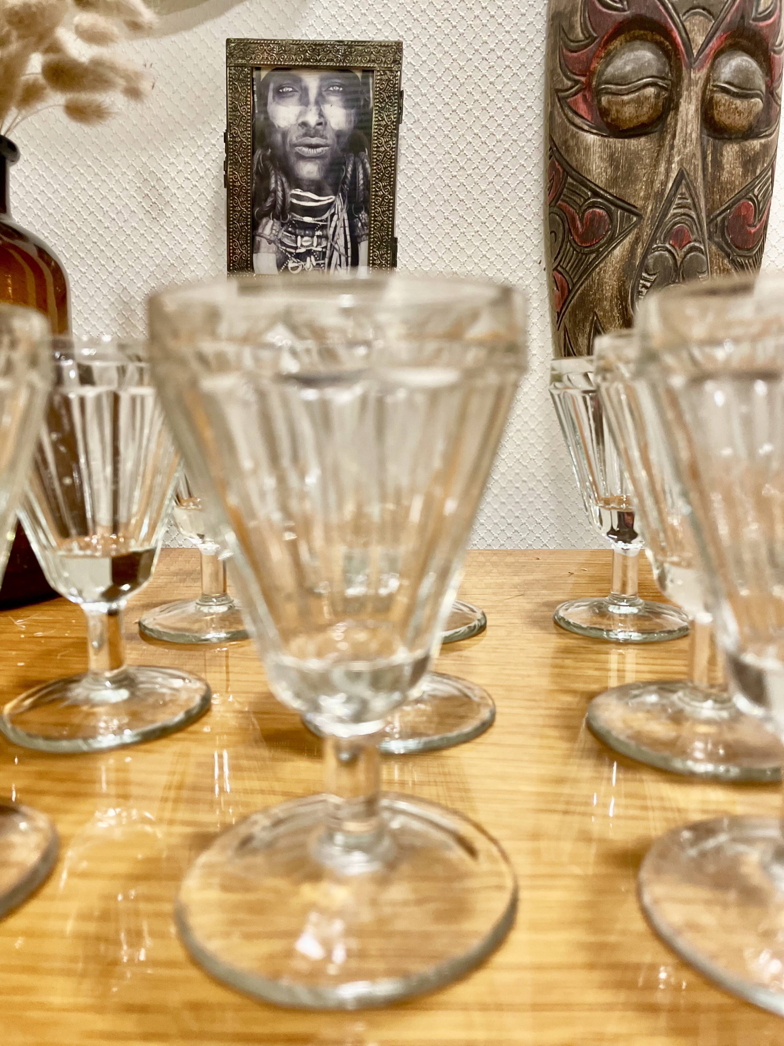 Set of 10 vintage glass crystal glasses