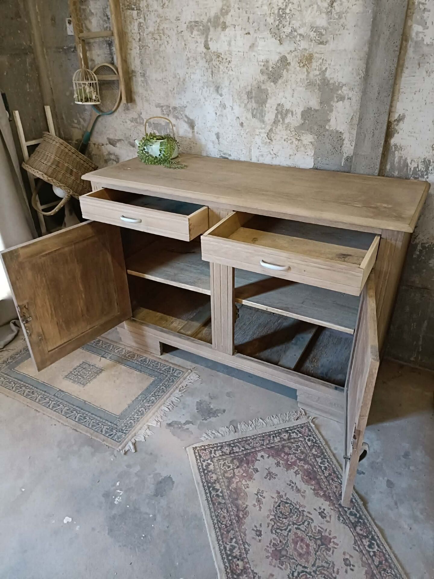 Buffet en bois 