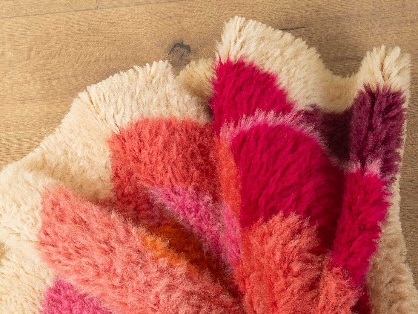 Desso Space Age carpet, 1970s, beige with berry tones