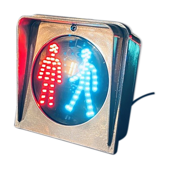 Chrome Parisian pedestrian light