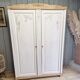 armoire parisienne