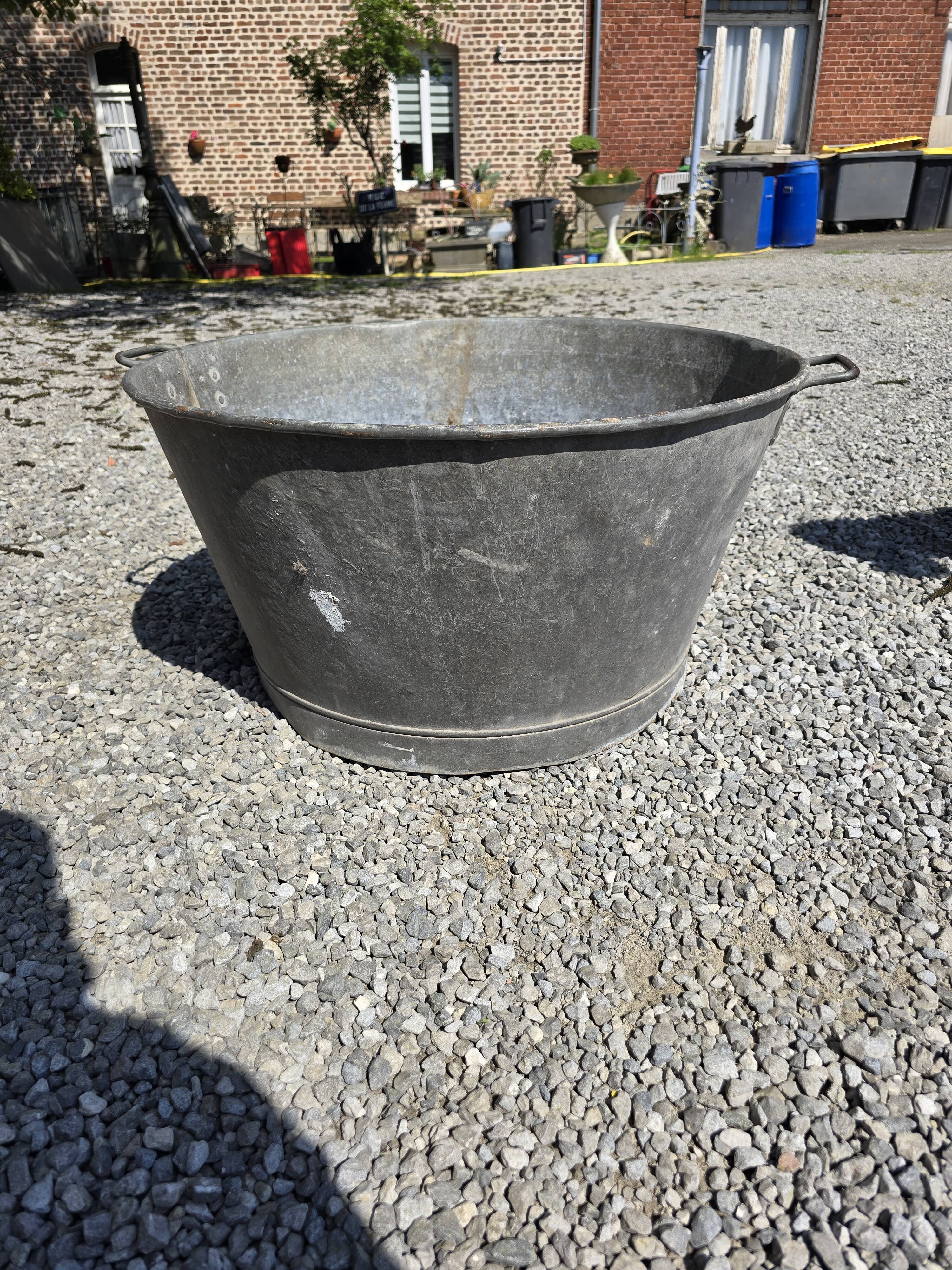 Zinc basin. 70 liters