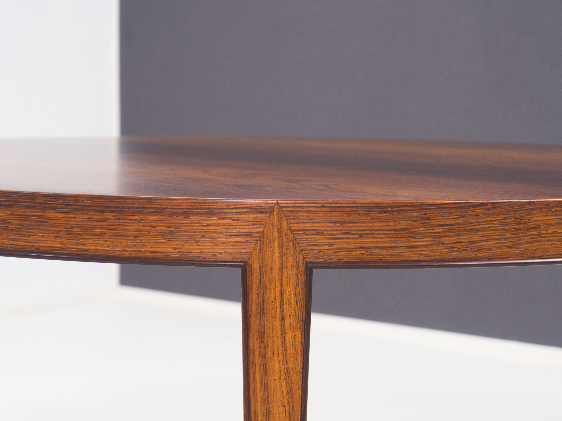 Haslev Møbelsnedkeri round rosewood coffee table by Severin Hansen