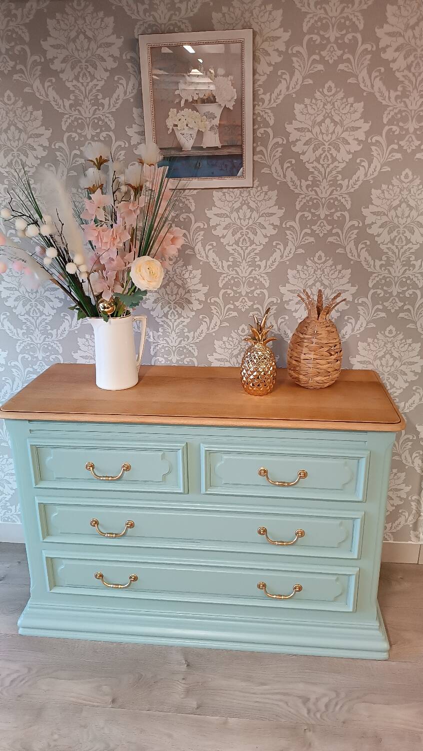 Grande commode en chêne massif