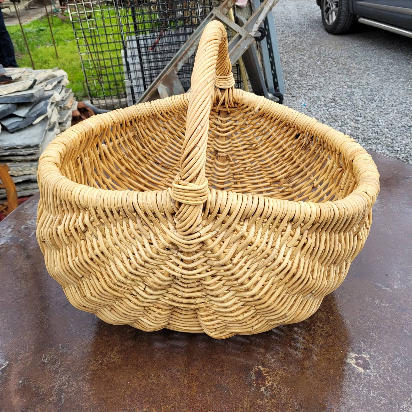 Wicker basket
