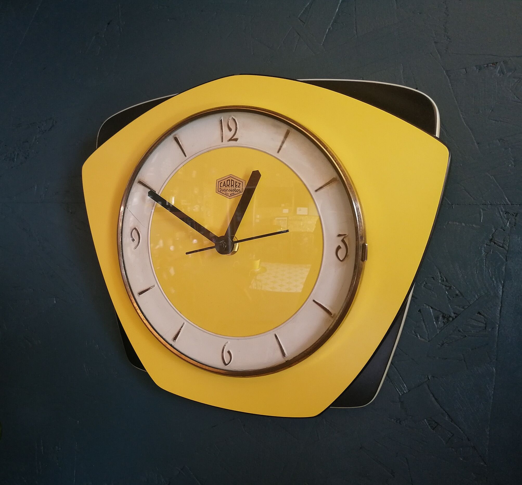 Clock vintage formica silent wall clock "Carrez Transistor yellow black"