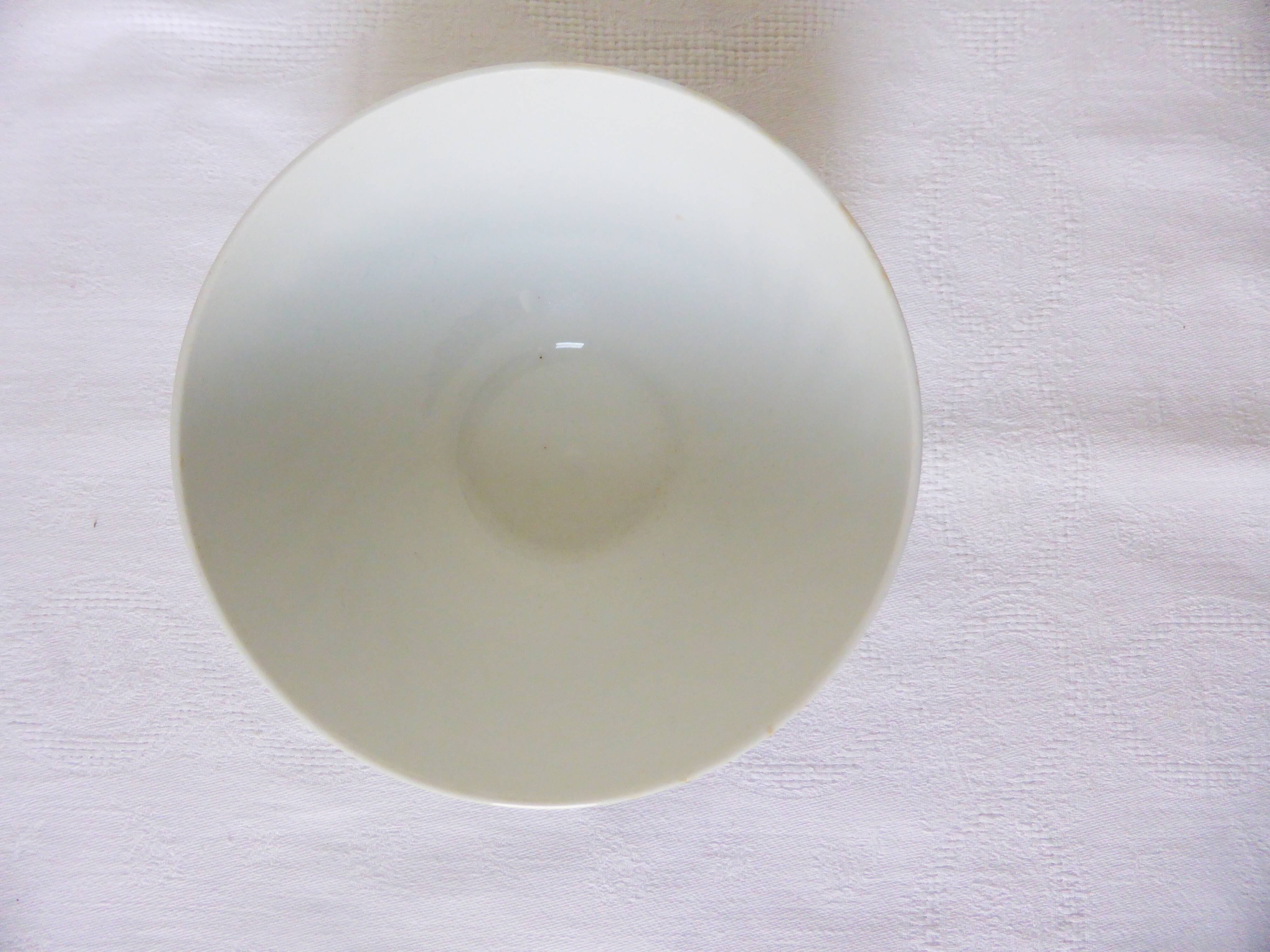 2 vintage Art Deco bowls 210104