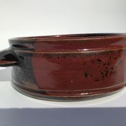 Artisanal sandstone dish signed Guibert red brown decorated