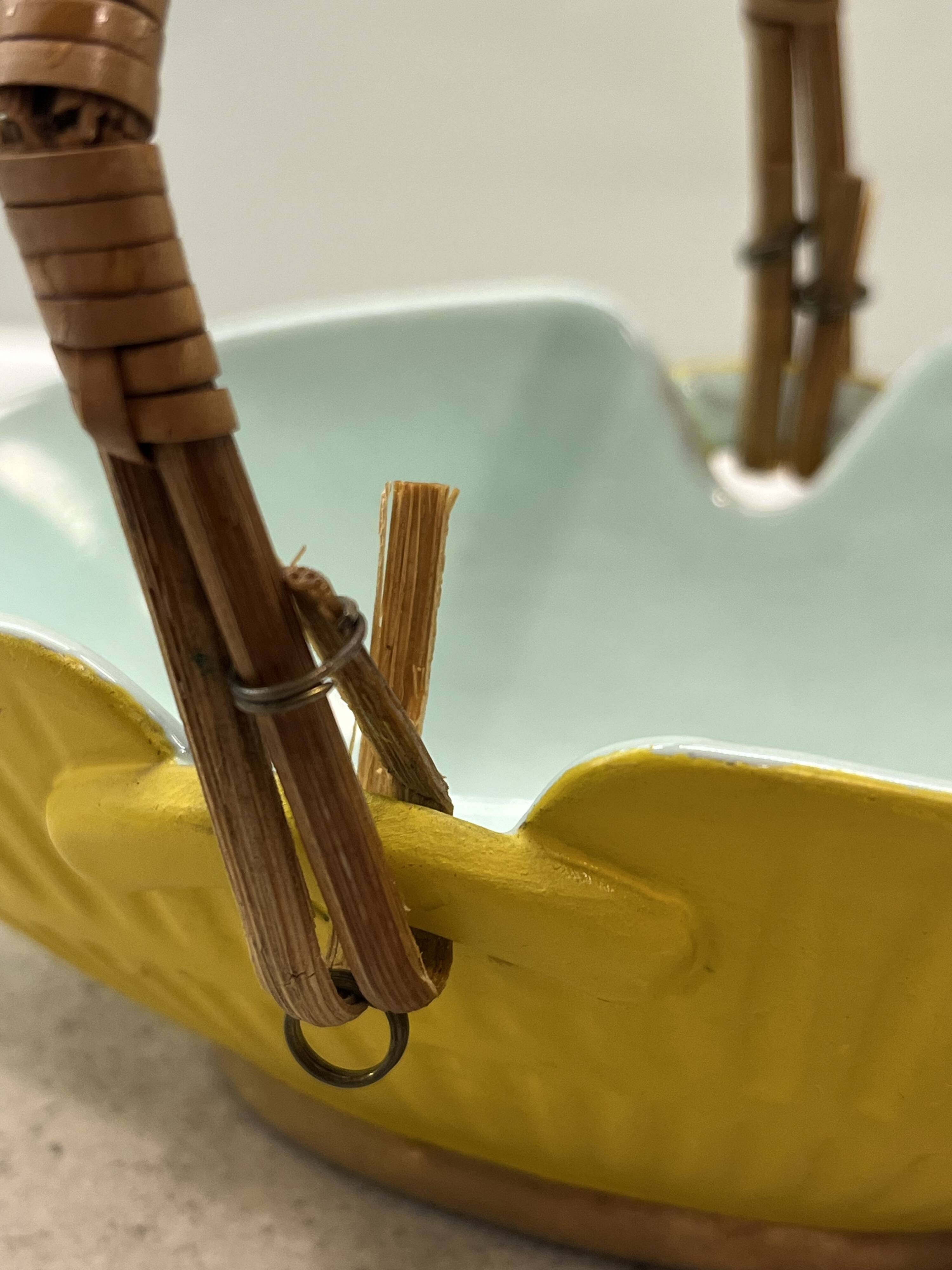 Ceramic appetizer basket