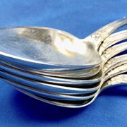 6 cuillères à soupe métal argenté Christofle modèle Rubans croisés