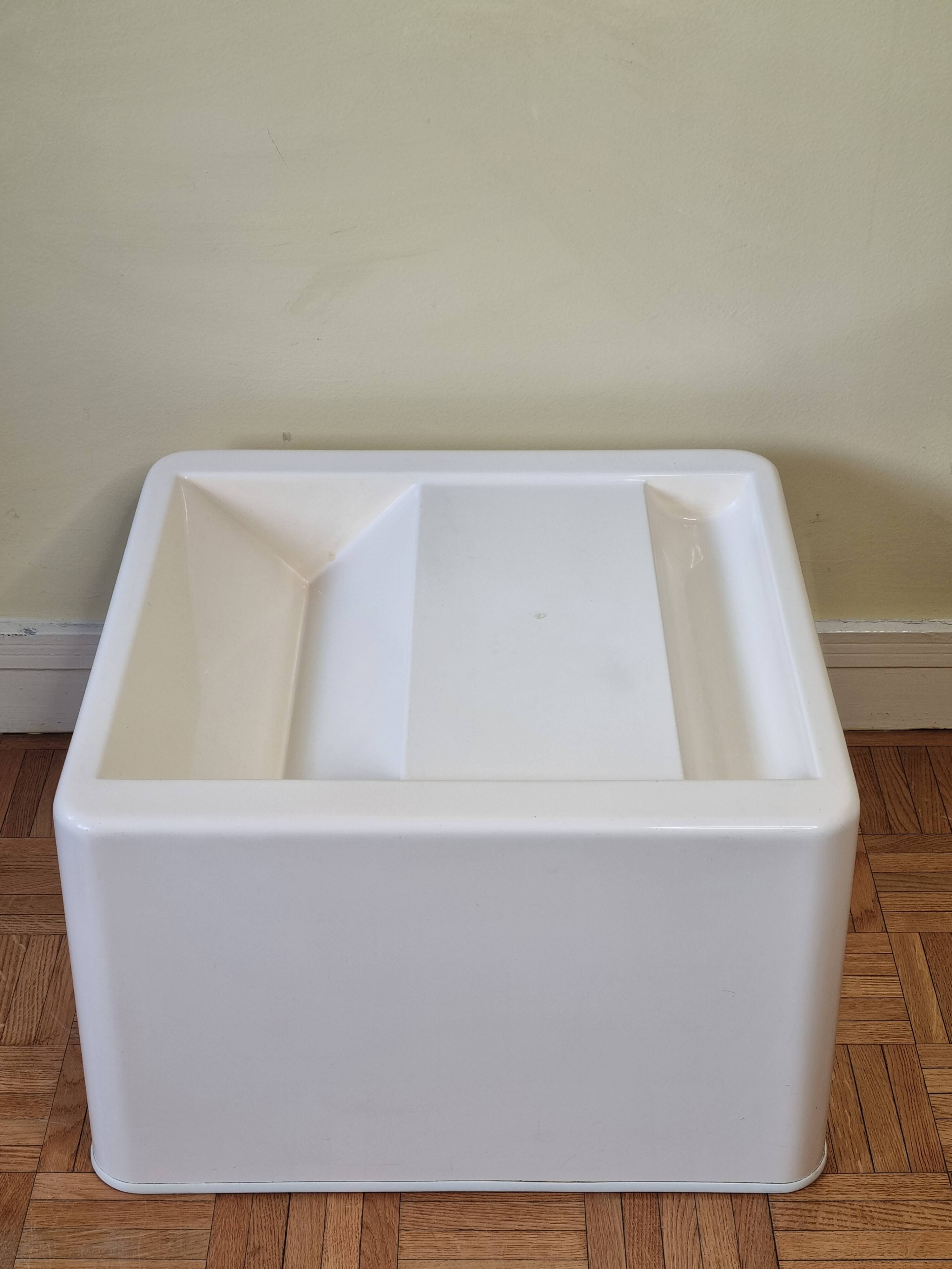 Side table with fiberglass storage Berthier style, 1970s, 50 cm