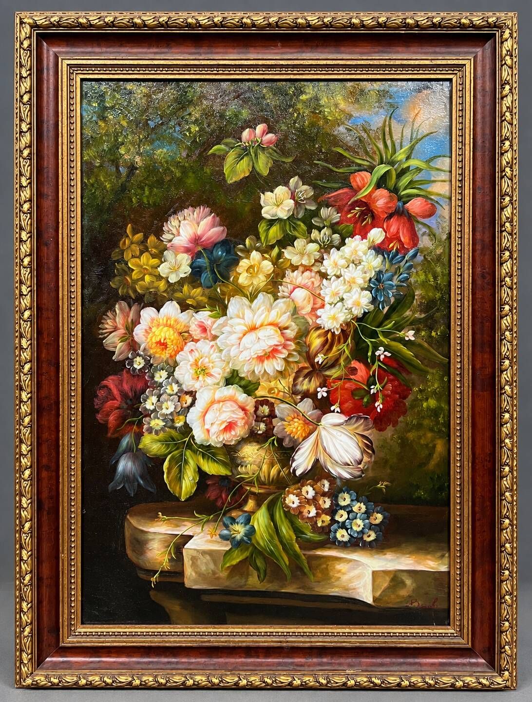 Nature morte signée avec des fleurs.