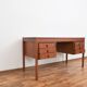 Bureau en teck danois du milieu du siècle de Domino Møbler, années 1960.
