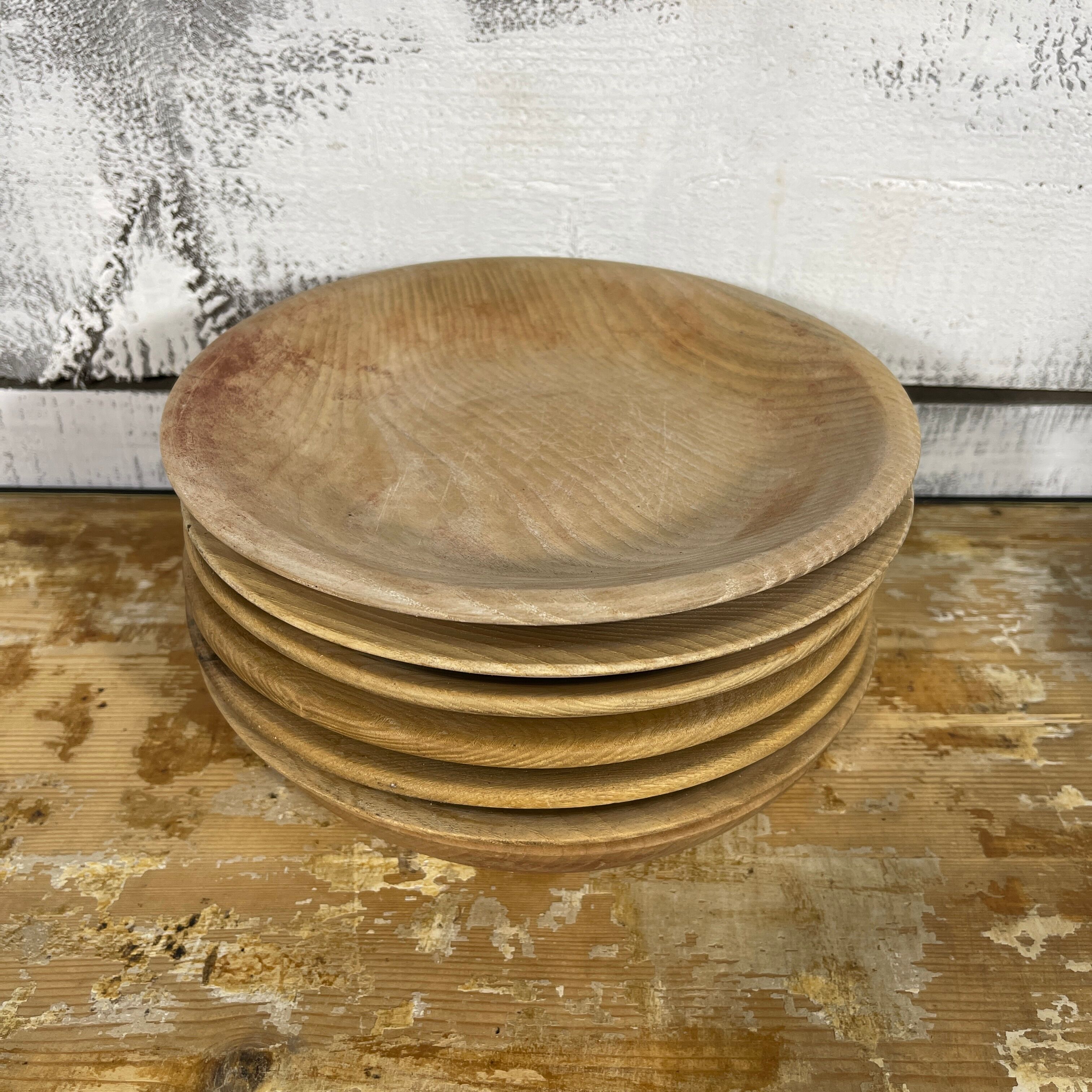 Series of 7 wooden plates