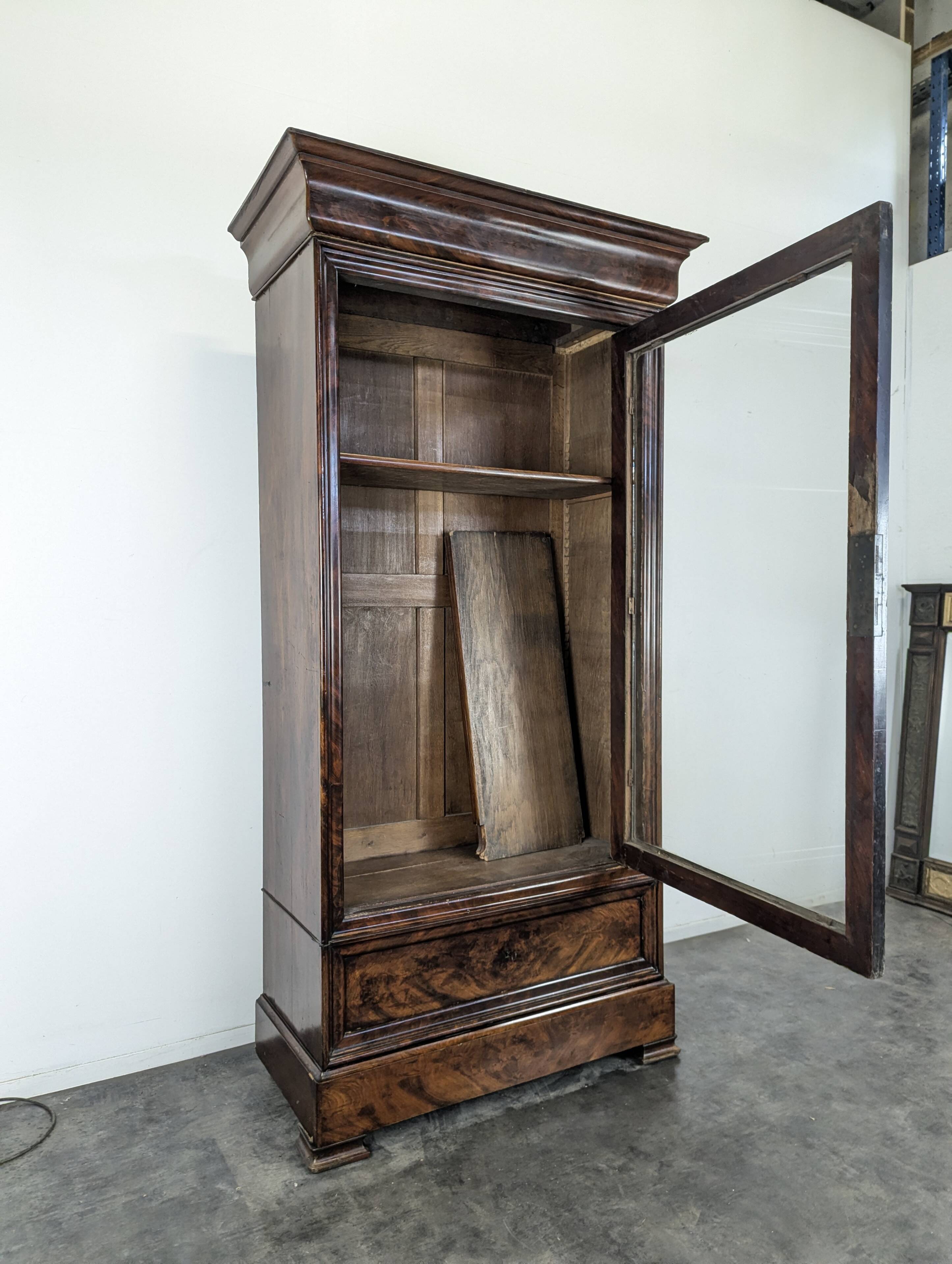 Flamed Mahogany Display Cabinet Louis Philippe Era