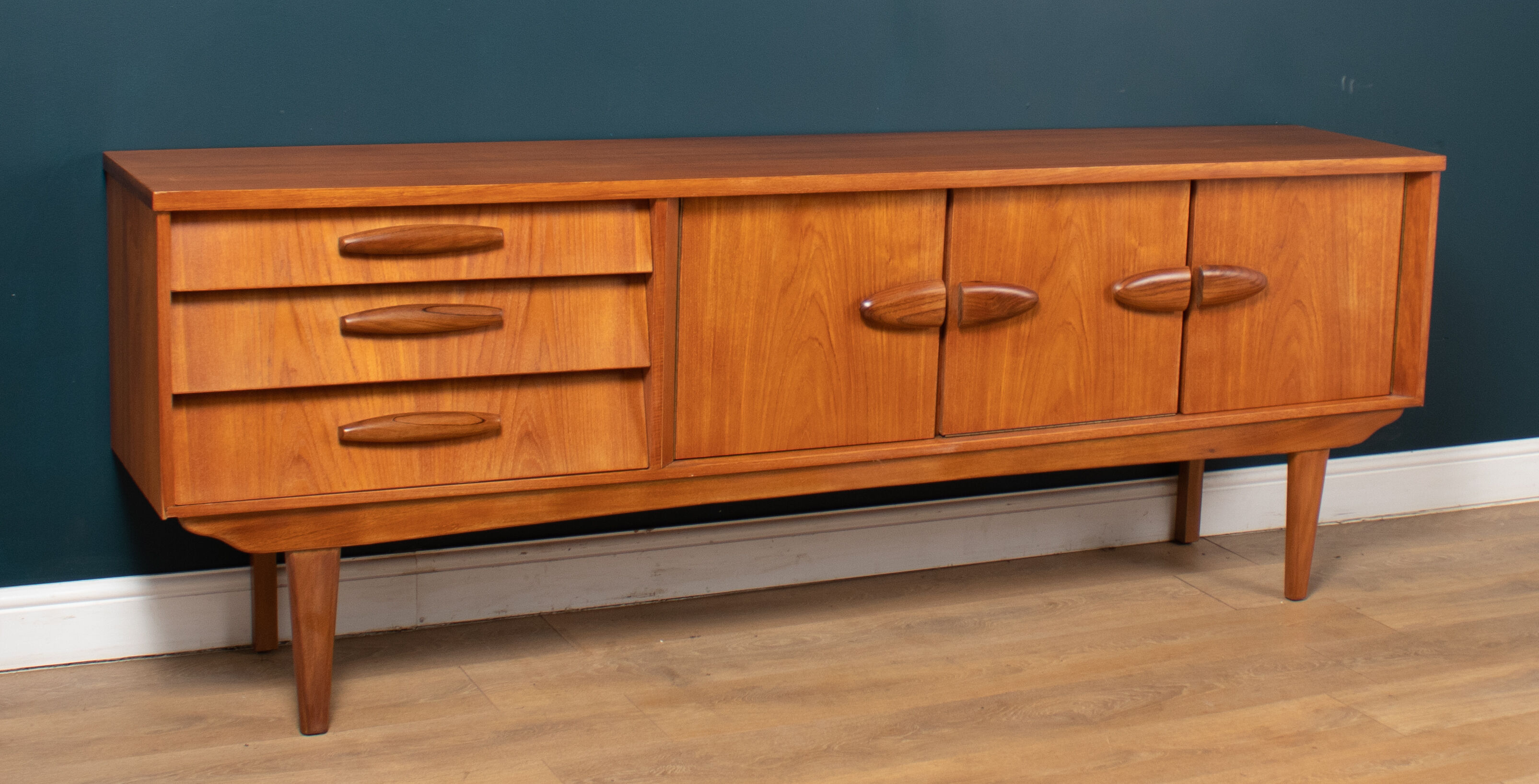 Enfilade Jentique 1960