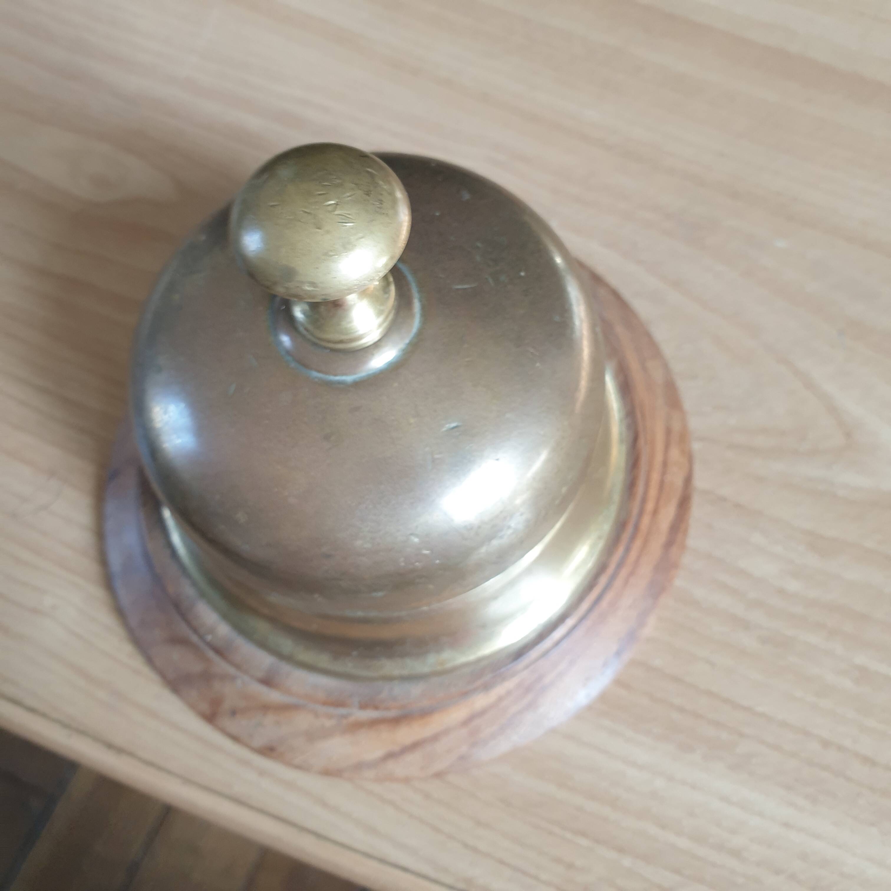 Vintage reception bell in wood and brass