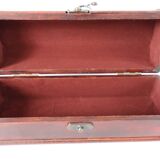 petite malle en bois et laiton