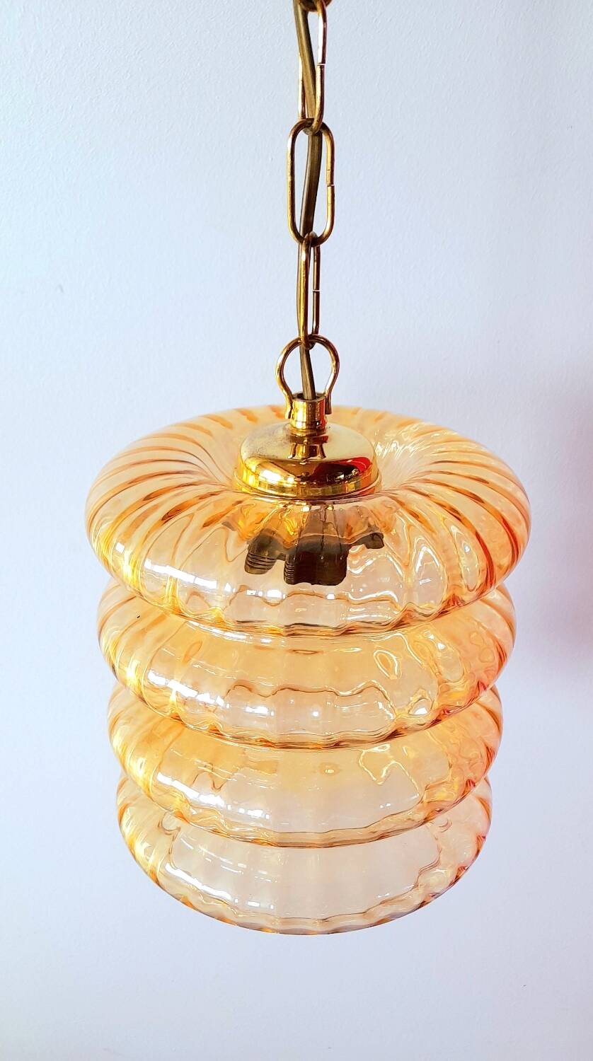 Wavy suspensions 1970