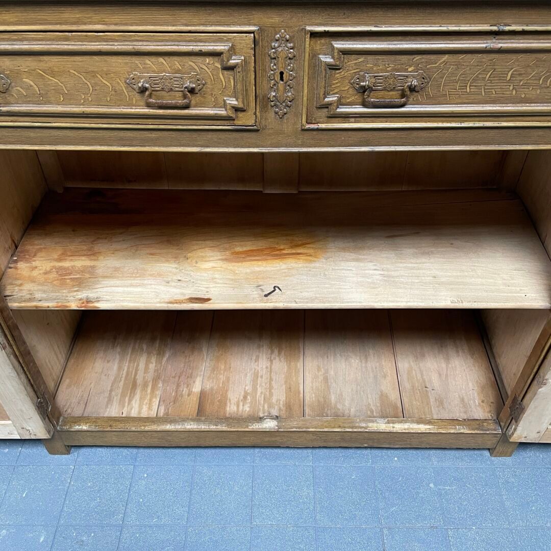 Armoire française peinte