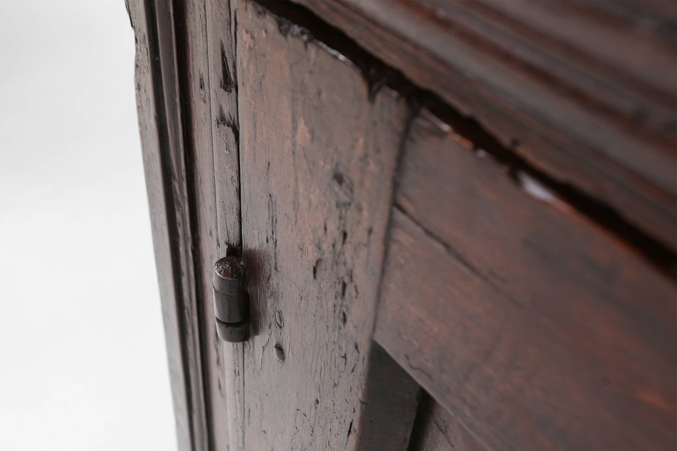 Buffet géométrique français unique du 16ème siècle en chêne