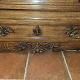 Louis XV style chest of drawers in solid oak