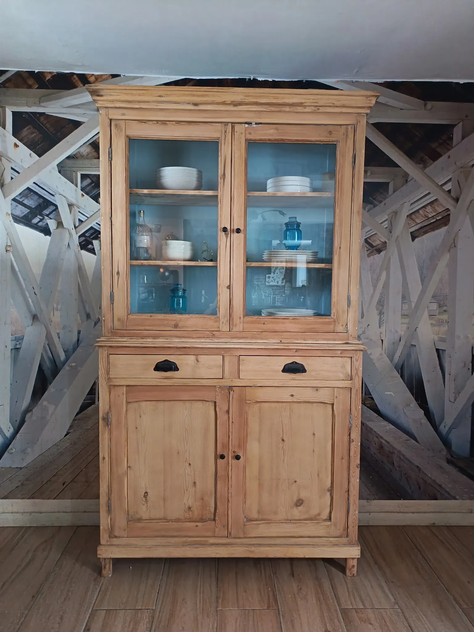 Old country dresser