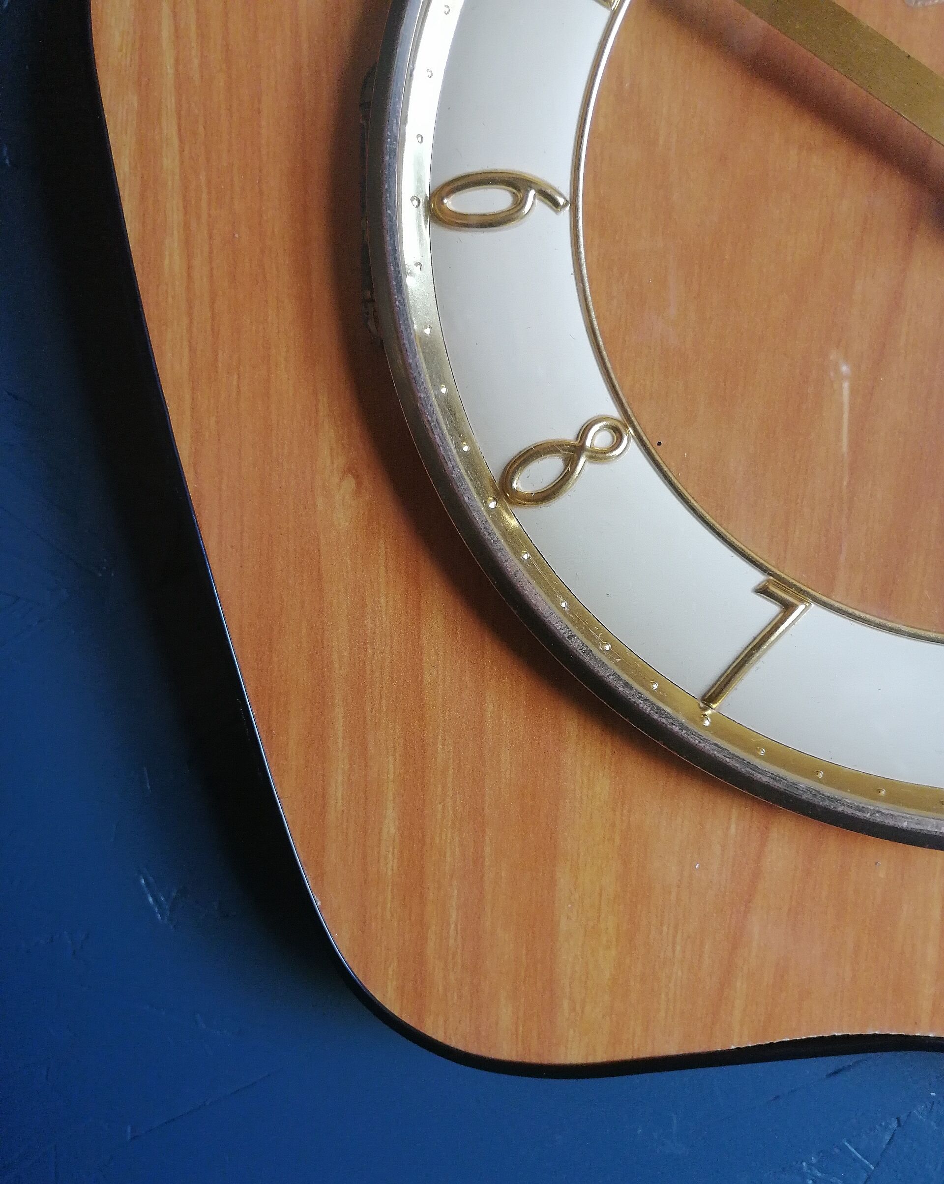 Clock formica vintage asymmetrical silent wall clock "Etling wood"