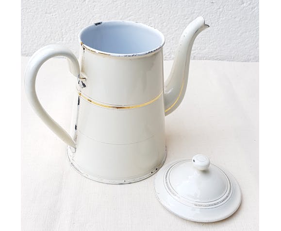 Enamelled coffee maker