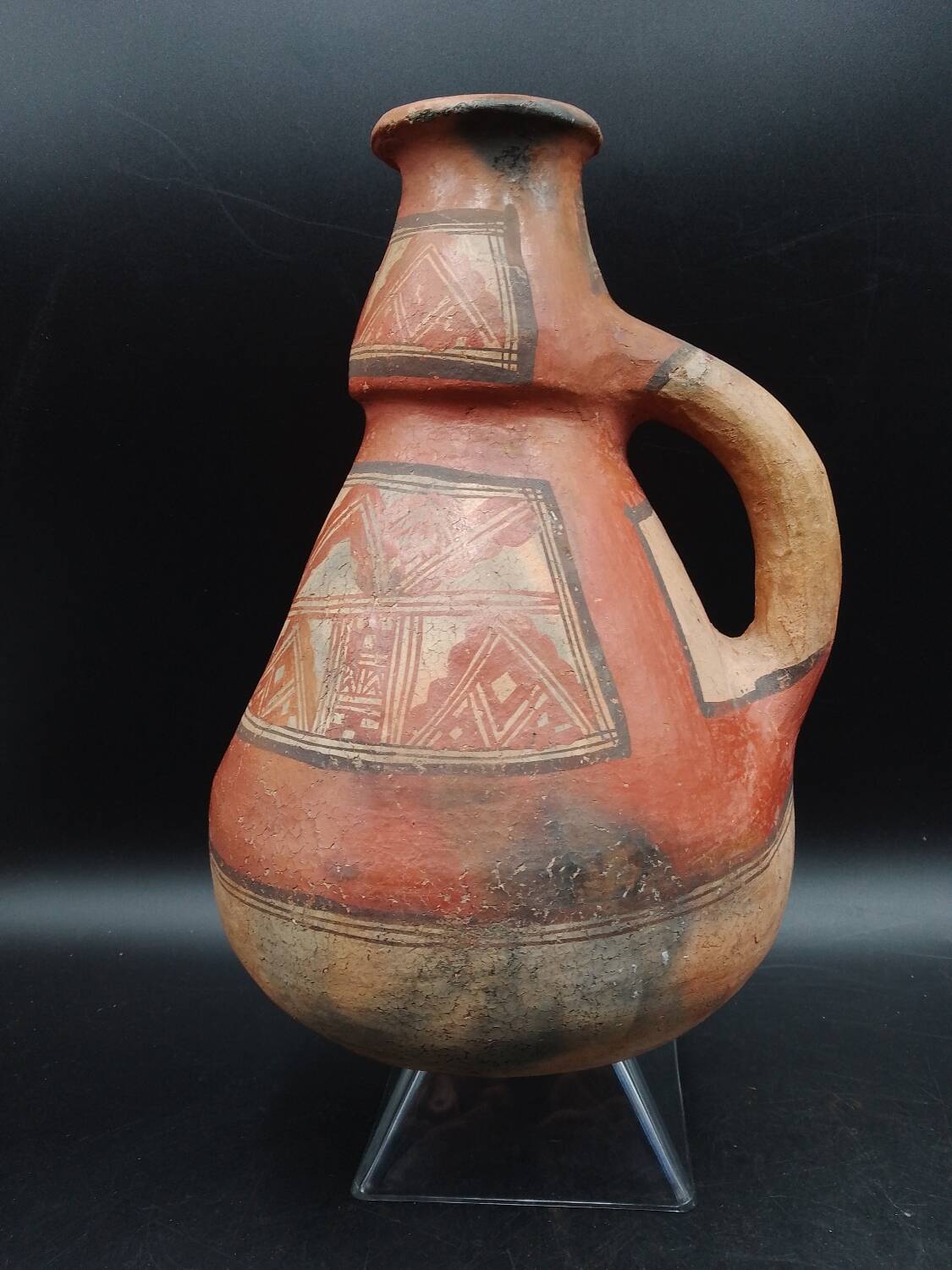 Ait chenacha jug Berber Kabyle Algeriaterracotta pot takduht early 20th century