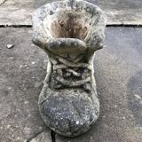 Reconstituted stone truss planter