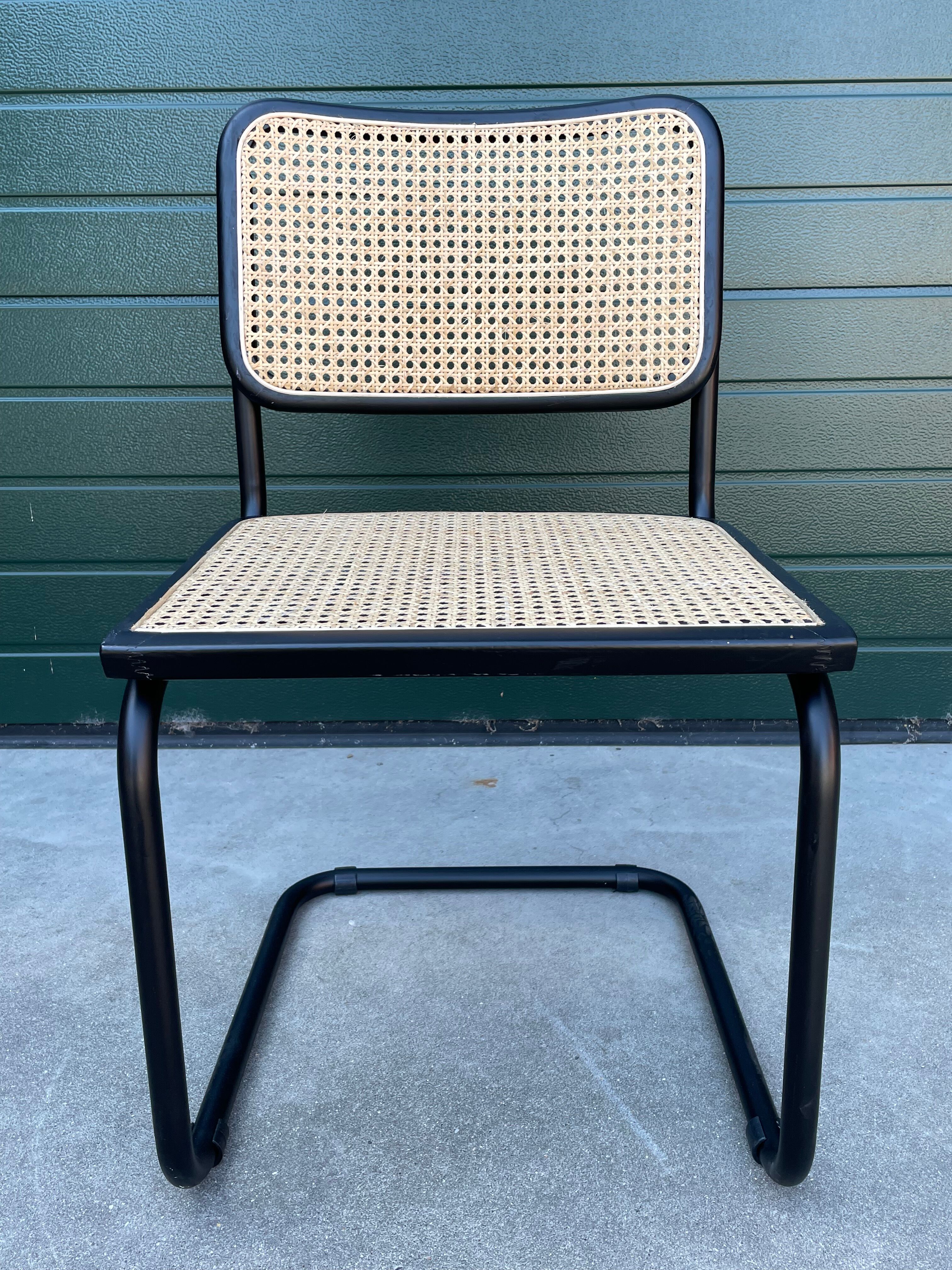 Cesca design chair b32 model in black set of four