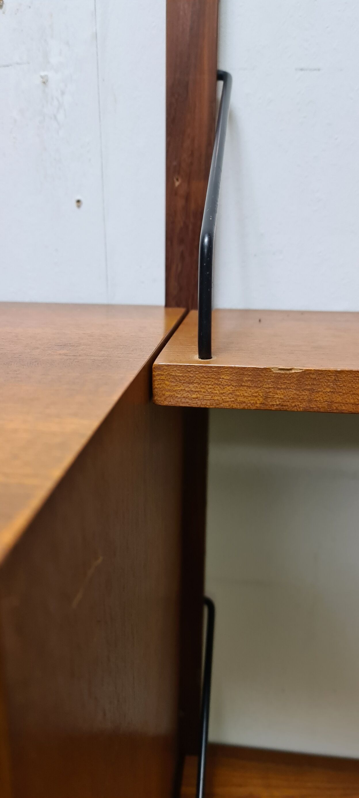 Bibliothèque murale en teck vintage