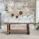 Solid wood carpenter's workbench