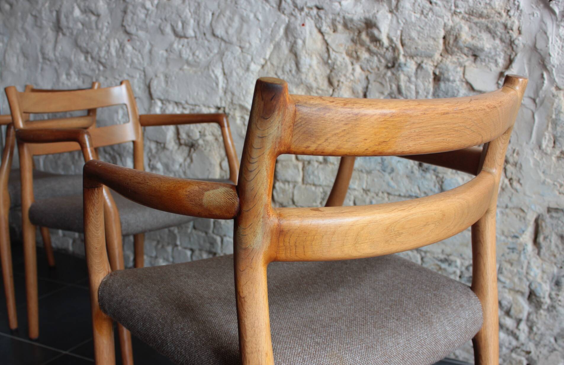 Moller dining room table and chair - 1960