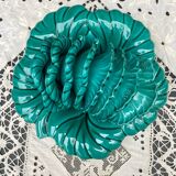 Salad bowl and small bowls in leaf-shaped slipware