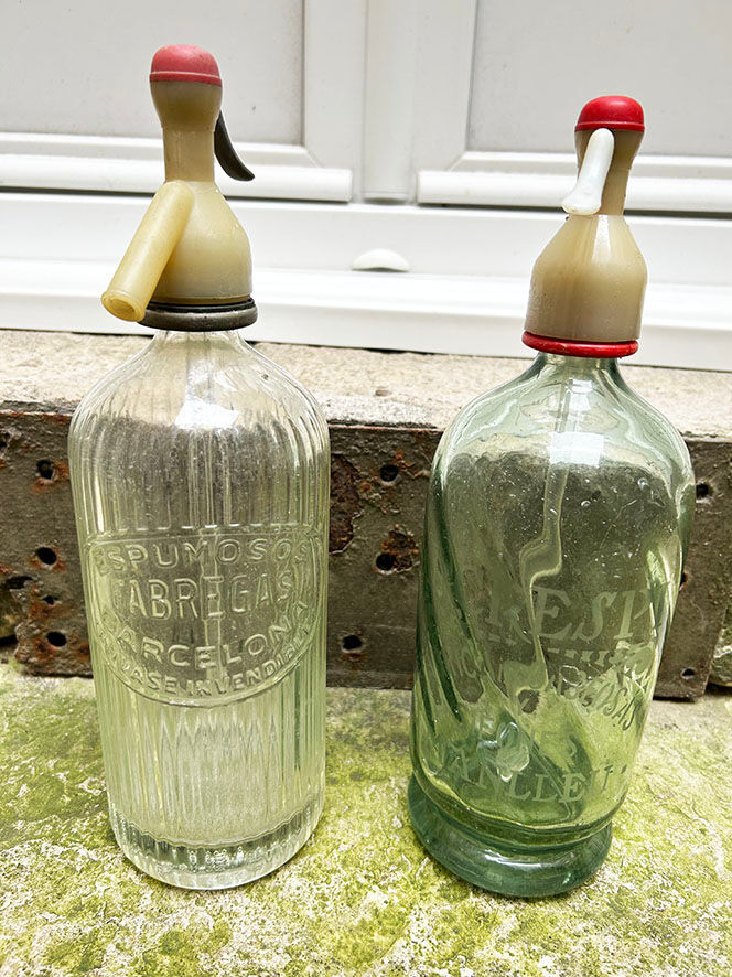 Anciens siphons crespi vert pâle