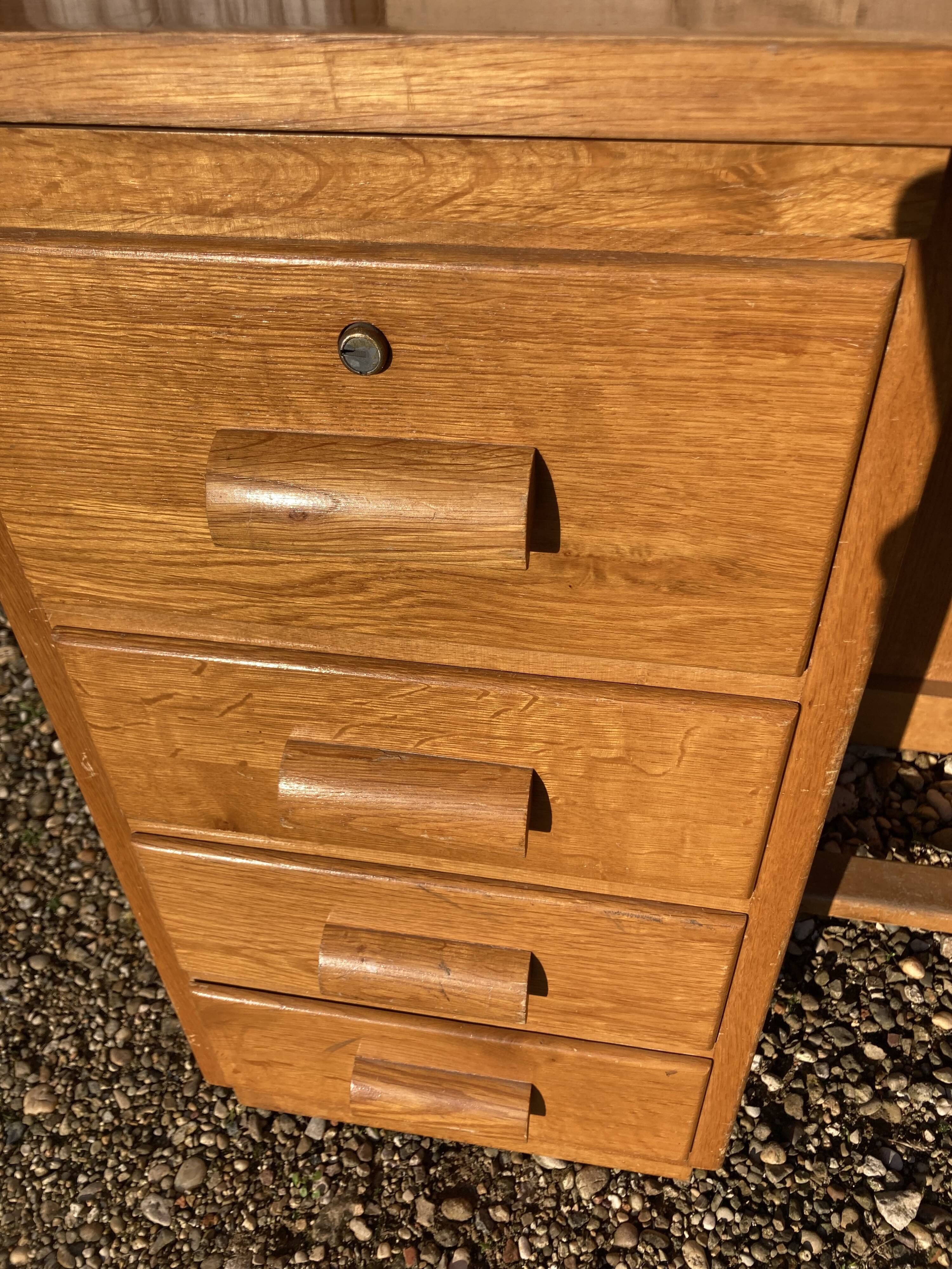 Oak administration office