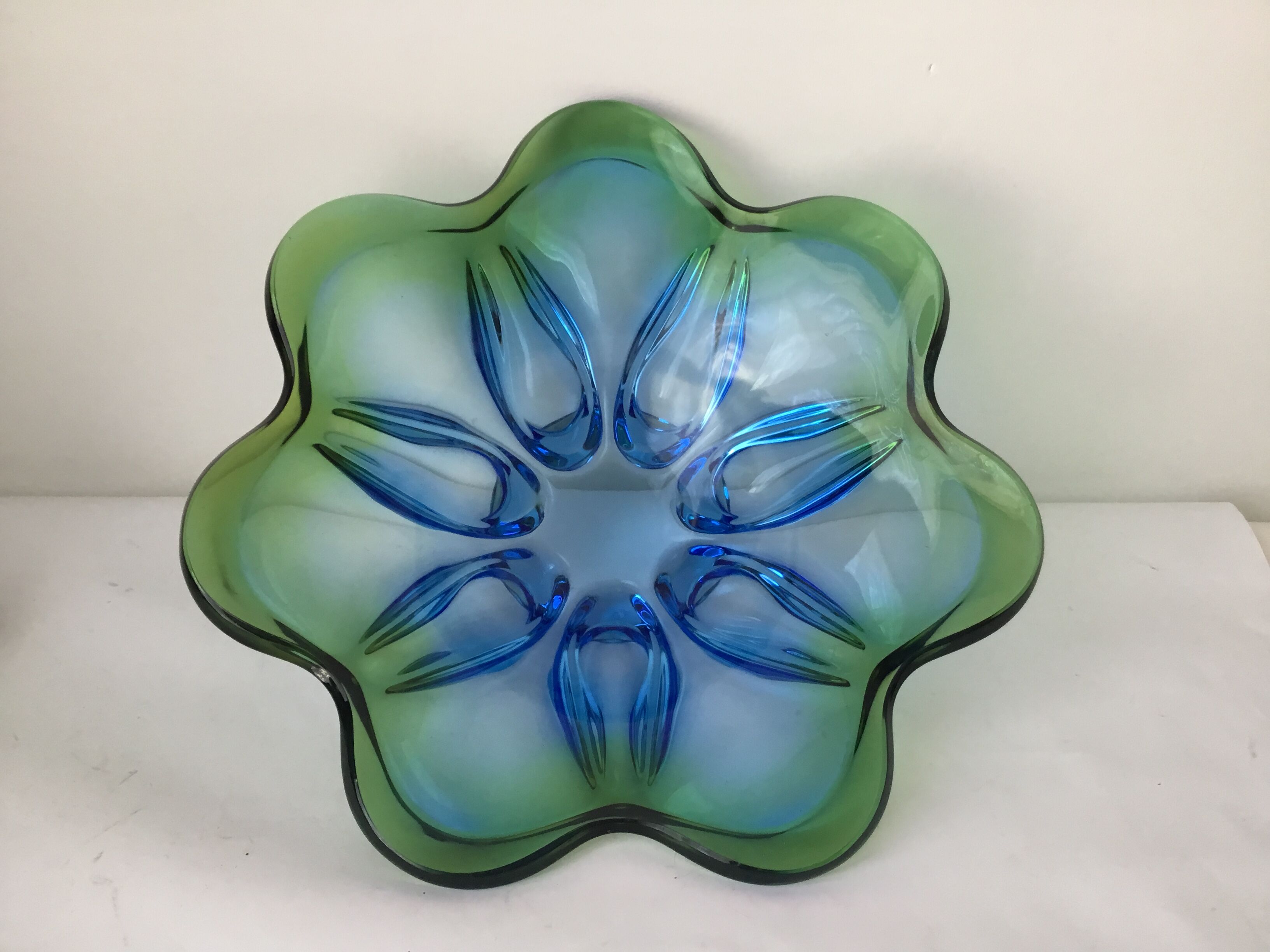Large Murano glass cup