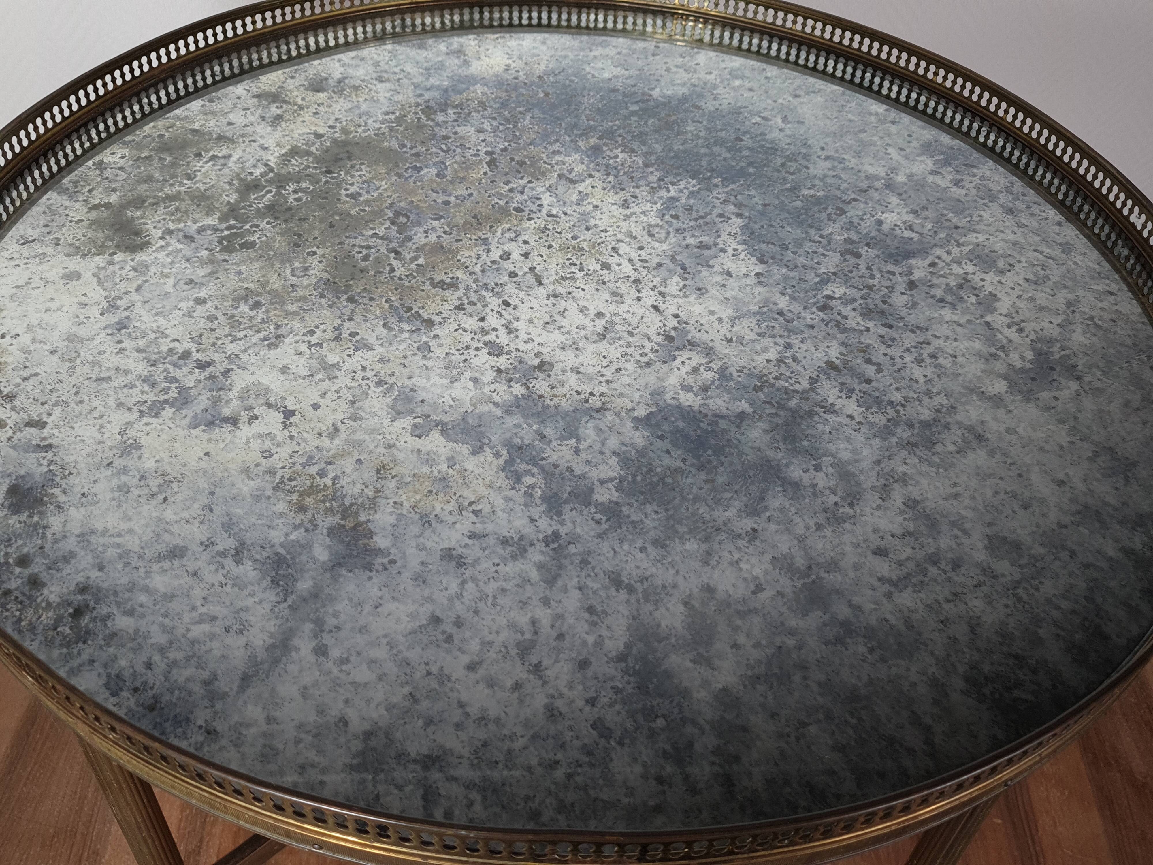 Round coffee table neo-classic 50s brass & glass