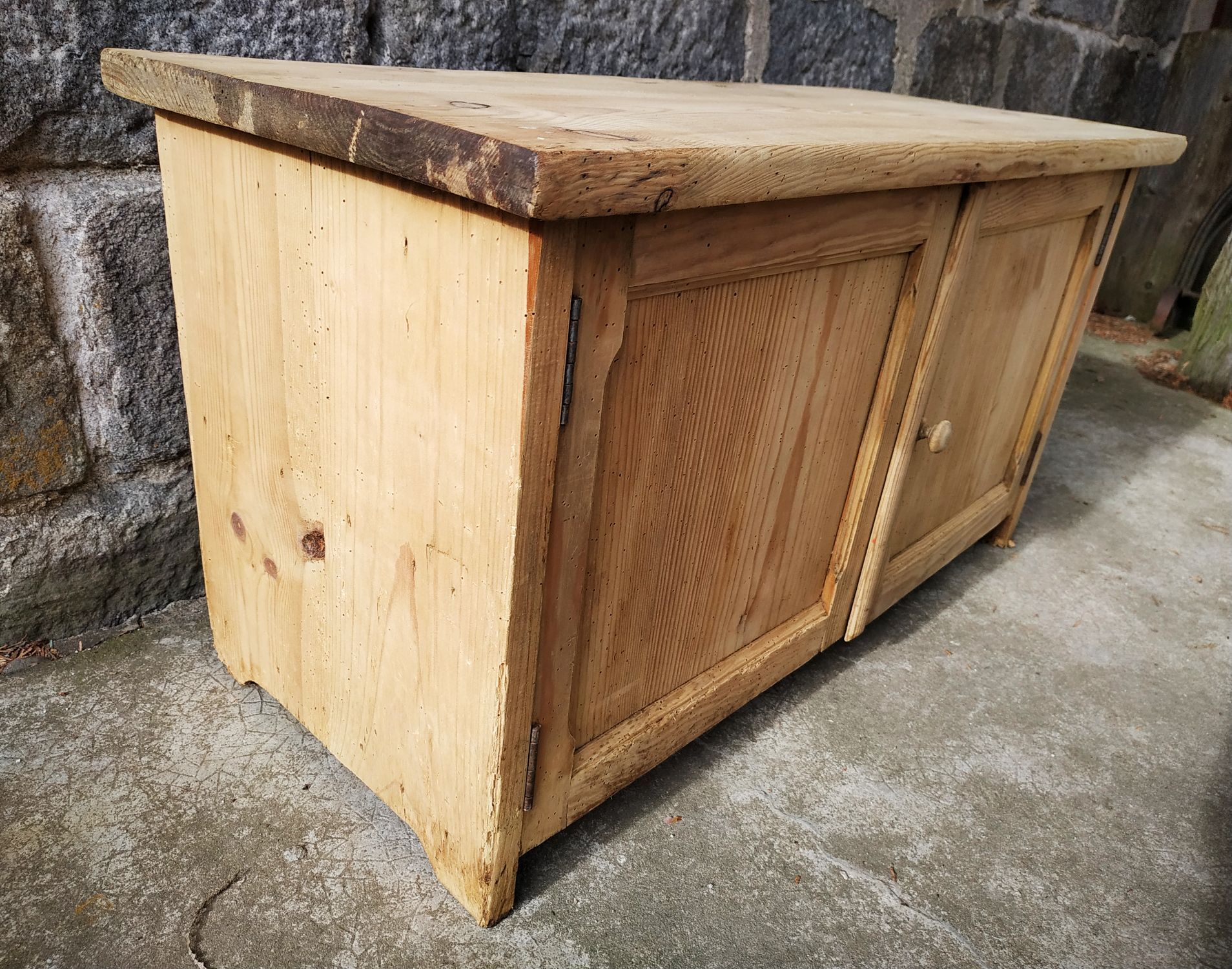 Small old tree closet